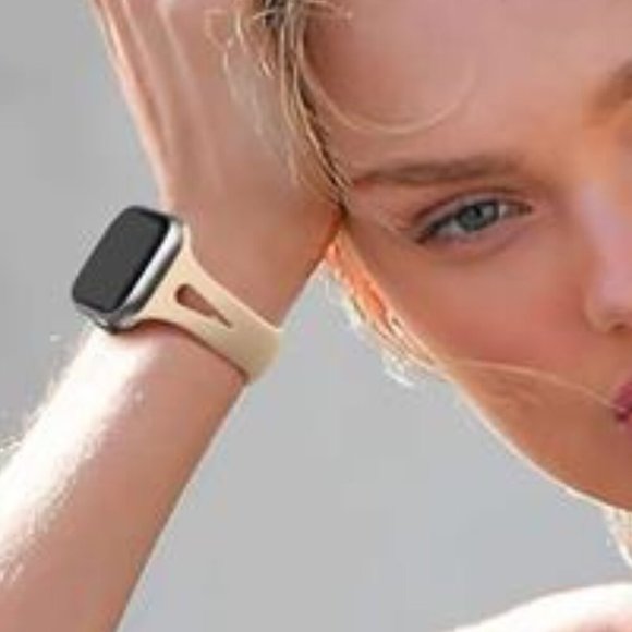 NEW Set of 4 Silicone Apple Watch Bands main image 2